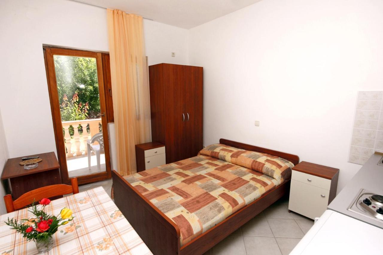 Apartments With A Parking Space Rovanjska, Paklenica - 6209 מראה חיצוני תמונה