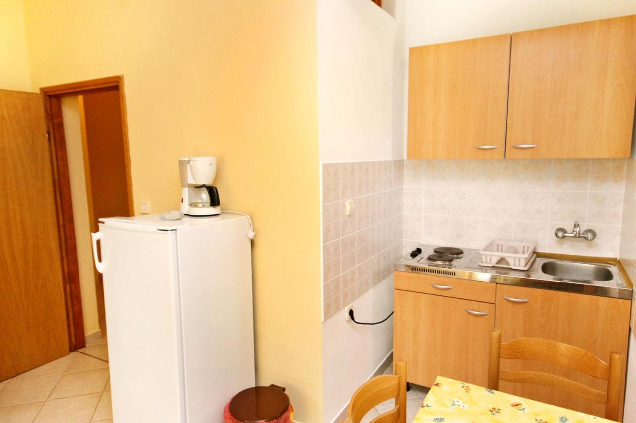 Apartments With A Parking Space Rovanjska, Paklenica - 6209 מראה חיצוני תמונה